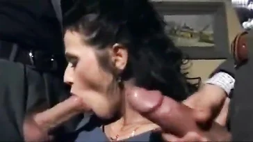 Je partage ma salope de femme avec un ami : quelle baise anale