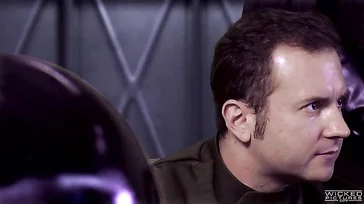 Ojo con la versión porno de Star Wars, como la chupa la guarra Leia