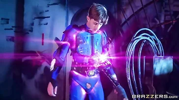 Romi Rain è una superdonna che fa sesso interstellare