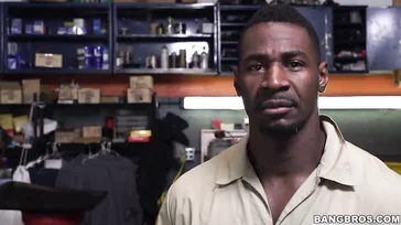 She agrees to let the mechanic fuck her so he can fix her car