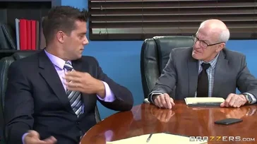 Las reuniones en este despacho acaban todas en orgías xxx