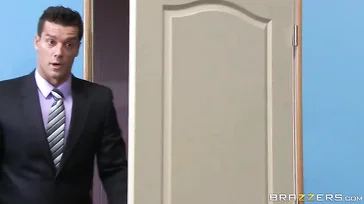 Las reuniones en este despacho acaban todas en orgías xxx