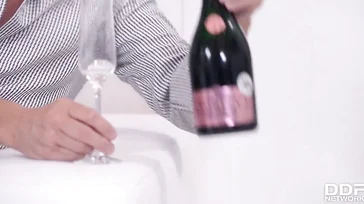 A festa com a secretária terminou em uma boa foda hardcore