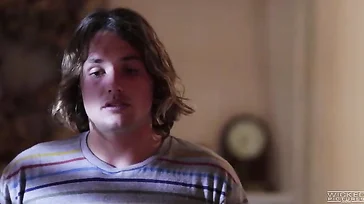 Essa coroa safada quer que seu filho acorde de uma vez por todas!