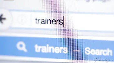 La entrenadora personal hace vibrar a esta madura en forma