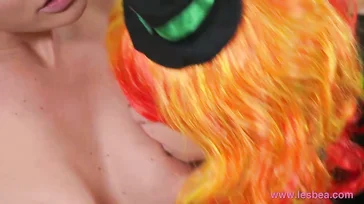Die Muschi meiner Freundin ist so köstlich, ich werde sie ganz auslecken.