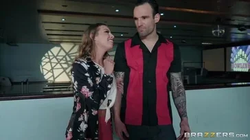 Britney Amber starts fucking in the middle of the bowling alley with her boyfriend