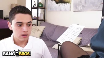 Smettila di suonare il flauto, ragazzo, e toccami un po' la figa.