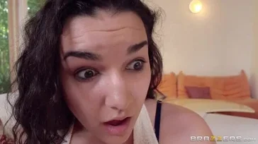 Como sou grata pelo novo namorado da minha filha, como ele me fode...