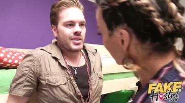 Let her stay for free at her hostel if he ends up fucking her
