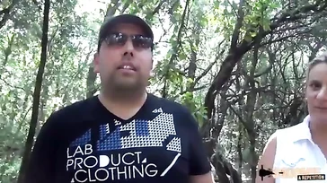 Wie schön es ist, meine Frau im Wald ficken zu lassen