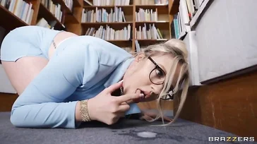 Ich werde jeden Tag in diese Bibliothek kommen, sie ist die Beste!