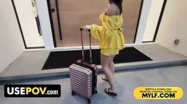 Duas MILFs nunca são suficientes, elas sabem o que estão fazendo