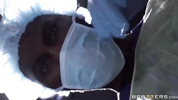 É o hospital genital? Há um caso sério, o supervisor deve ir