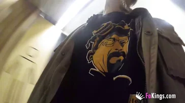 Mi novia va al centro comercial y se pone cachonda
