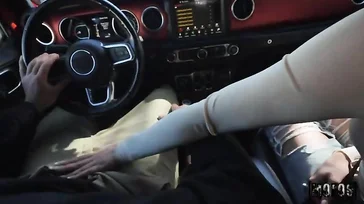 Hé, ce n'est pas le levier de vitesse, tu es hors de ce monde.