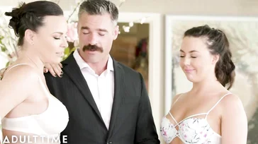 Eine MILF und ihre Freundin unterziehen Charles Dera einer gründlichen Behandlung