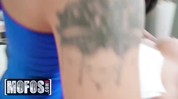 La masajista va preparada siempre para lo que haga falta