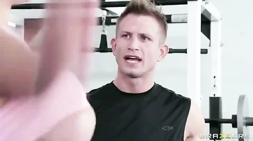 Con esas tetas tan gordas no vas a ponerte en forma rápido