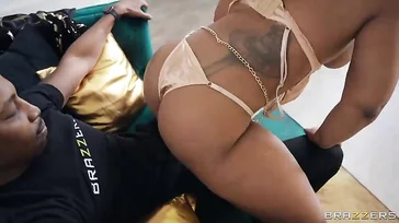 Isso é sexo anal de nível profissional, totalmente sem sentido