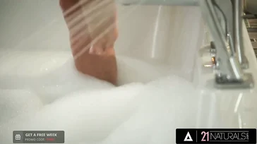 Es ist der Gedanke, dass du mir das in den Arsch steckst und ich schon spritze