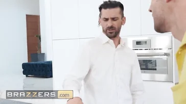 La mujer de mi colega es muy puta y me provoca