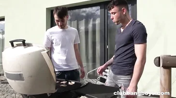 Heute müssen wir uns auch ein bisschen Schwulenporno anschauen, oder?