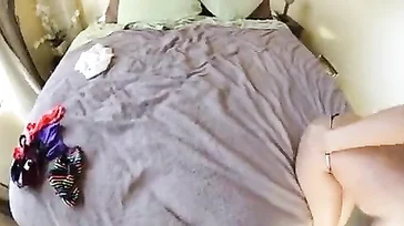 Essa jovem está pedindo uma boa briga, ela quer um pau logo!