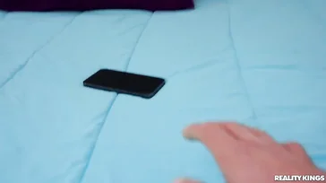 I got really horny watching my uncle jerking off to my photos