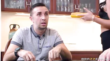 Viciosa, jogadora e vagabunda, Jada Stevens tem tudo