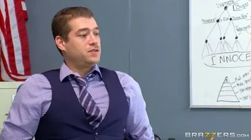 Eres el comisario y tienes derecho a hacerme de todo