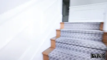 Entre a loira e a chinesa me fizeram uma bela filipina