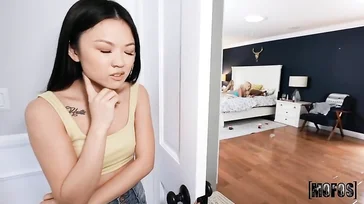 Entre a loira e a chinesa me fizeram uma bela filipina