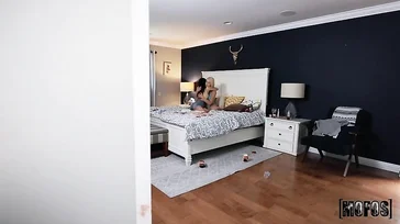 Entre a loira e a chinesa me fizeram uma bela filipina