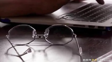 किसान जानता है कि मुझे क्या पसंद है, मैं एक फूहड़ हूँ!