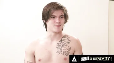 Dieser junge Mann muss Muschis essen, du flippst aus