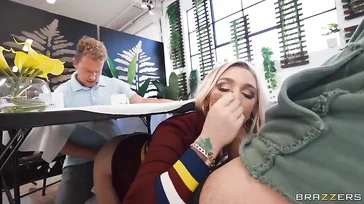 Das passiert, wenn man anfängt, zwei Typen zu verärgern
