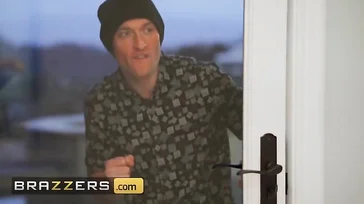 Que bagunça eu fiz em casa, meu pai vai me matar
