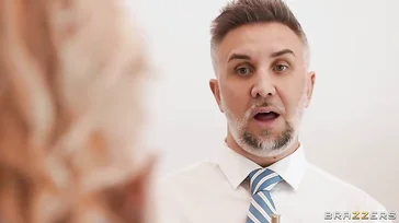 Mein Chef ist ein Schatz und fickt wie ein Engel, er macht mich verrückt