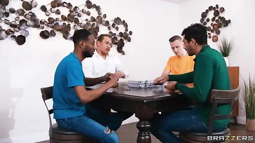 Mio marito verrà con alcuni amici a giocare a poker, cosa succederà?