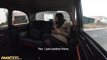 Ele confessa ao taxista que não tem um único euro consigo
