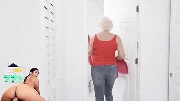 Mi vecina, que ya es abuela, se monta un trío conmigo