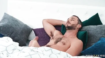 Sie fangen an, Sexting zu betreiben und ficken am Ende wie Hunde