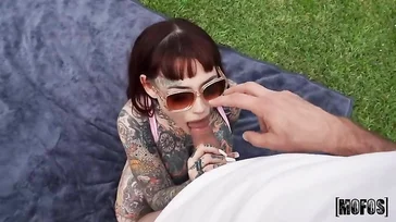Ich bin sicher, dass du so ein Mädchen gerne ficken würdest.