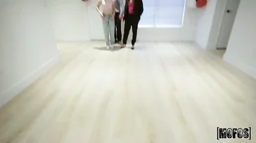 Questa casa è piena di sorprese e ho finito per scoparne una