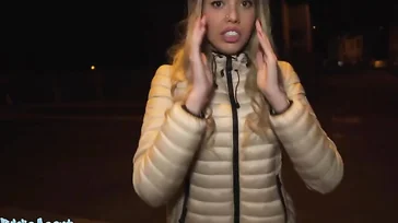 Una sgualdrina di prima classe, scopa per soldi!