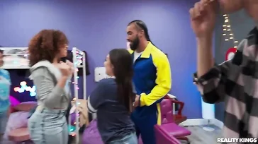 ¡Comienzan las clases en la universidad y el despiporre!