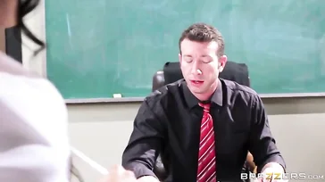 Dieser Schüler ist sehr schmutzig und riskiert den Rauswurf