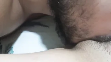 Ed ecco come devi mangiare una bella, ricca figa