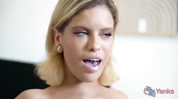 A loira sexy Jesse Pony curte seu novo brinquedo erótico, que mulher